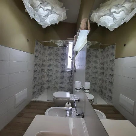 Apartment Sole Raggiante Lia Darzillo *