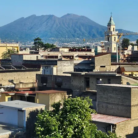 Sole Raggiante Lia Darzillo *